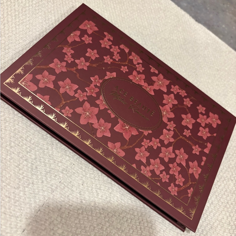 Floral Red and Gold Palette